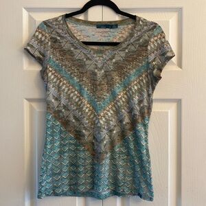 Prana short sleeve tee slight v neck size S